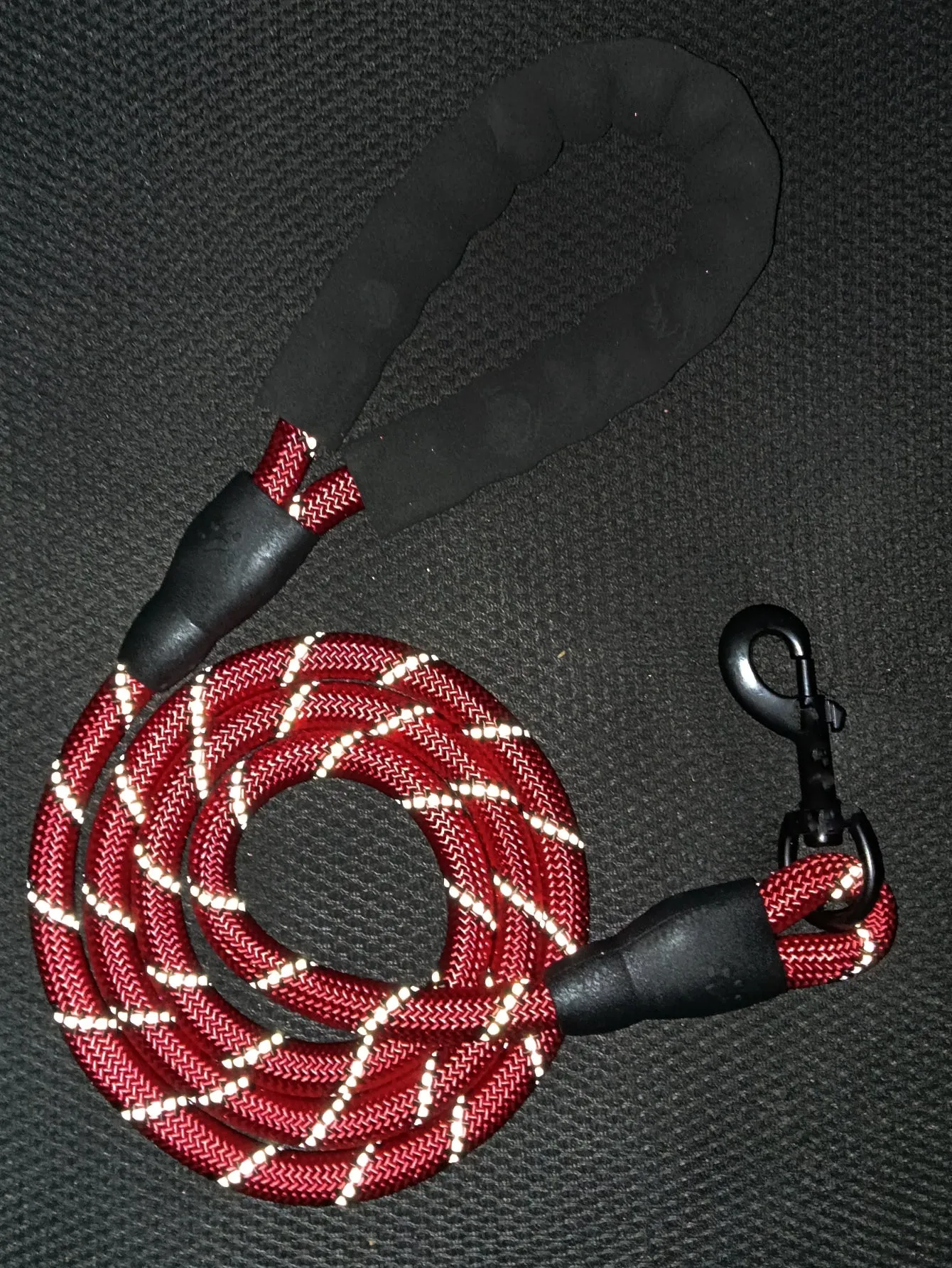 Pet Leash With Reflective Comfortable Padded Handle