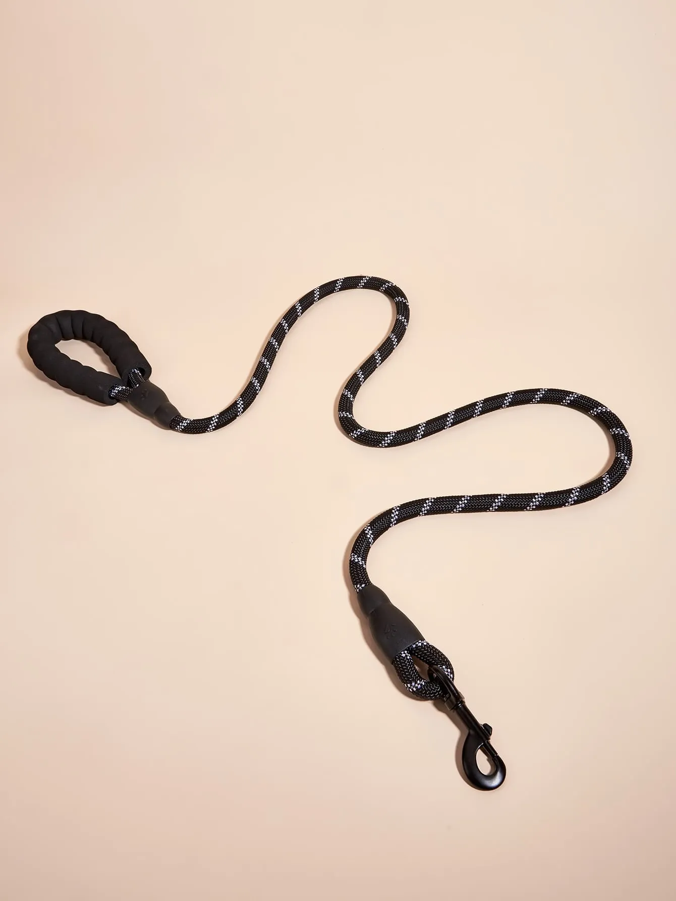 Pet Leash With Reflective Comfortable Padded Handle