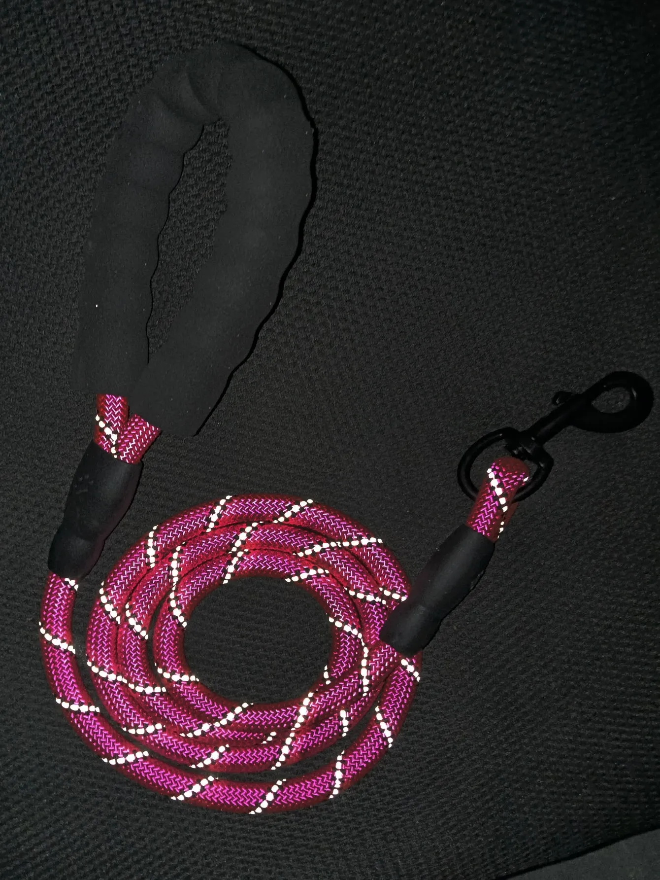 Pet Leash With Reflective Comfortable Padded Handle
