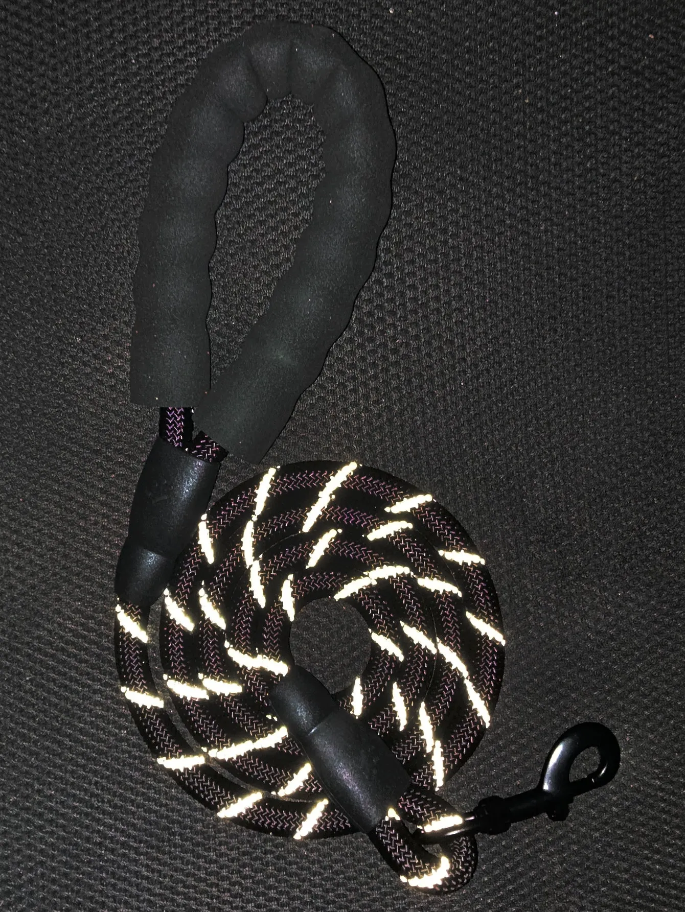 Pet Leash With Reflective Comfortable Padded Handle
